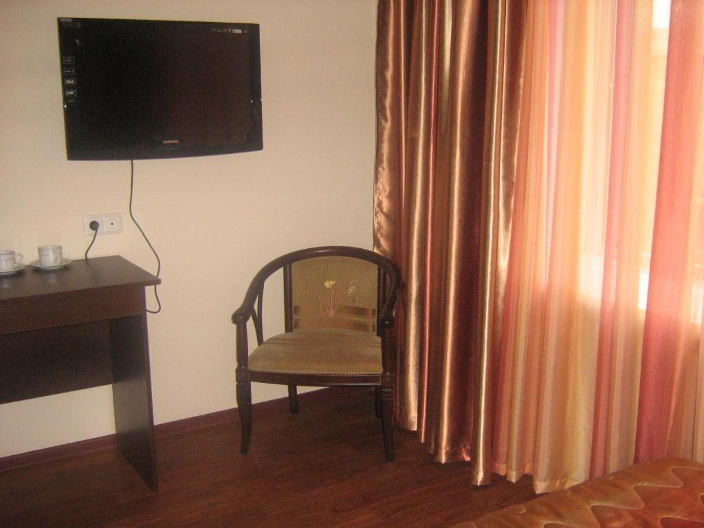 Kausar Hotel Almaty Room photo